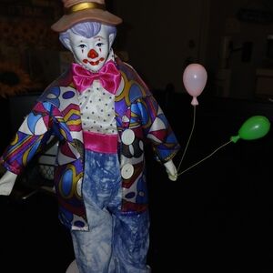 Brinn Clown Porcelain Head And Hands Clown Doll with Balloons